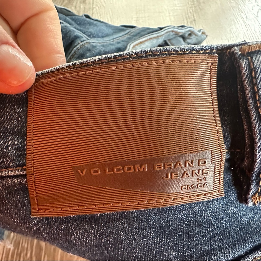 Volcom Jeans - Picture 4 of 5